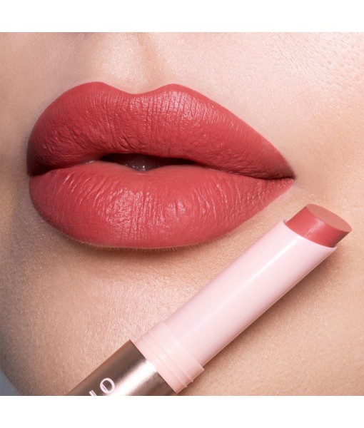 astra madame lipstylo the mat 004